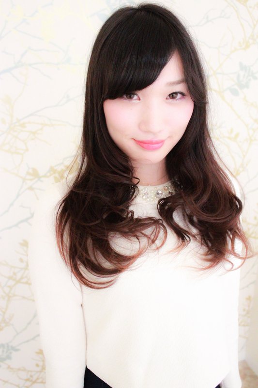 フェミニン大人ウェーブでグラデカラーも上品に♪|voler