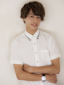 トレンド感たっぷりのショートマッシュ|Menon