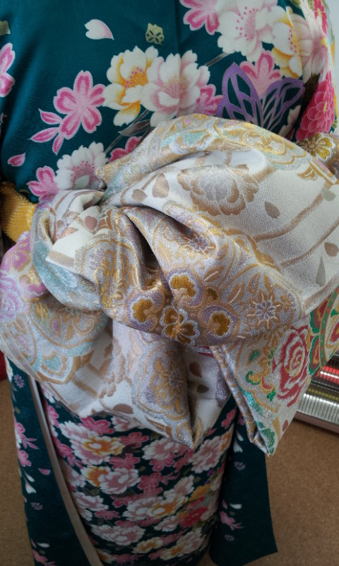 成人式着付け|美容室Maharo