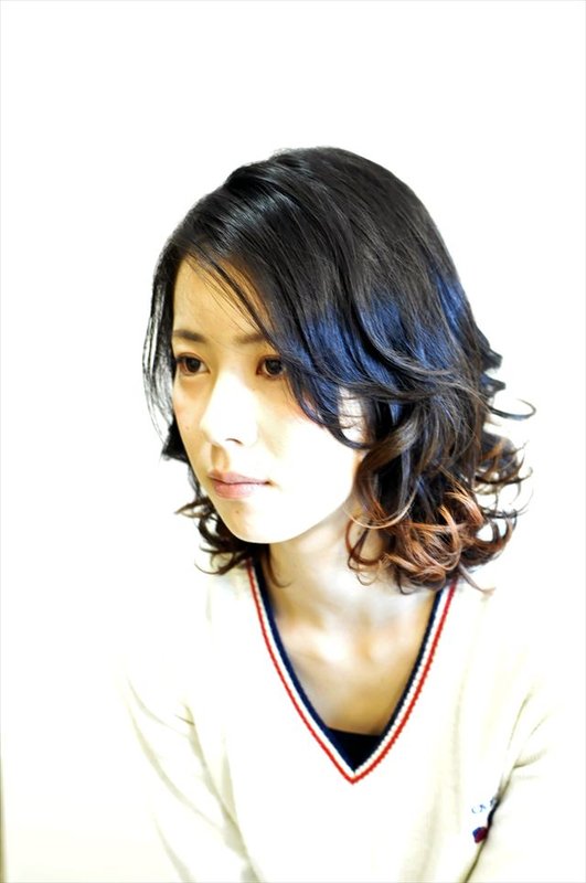 ナチュラルなミディアムカールボブ|rela hair salon