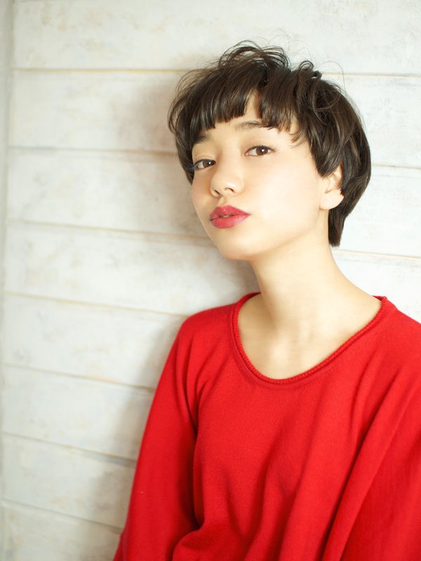まるいフォルムでコロンと可愛いやんちゃマッシュショ|BEKKU hair salon