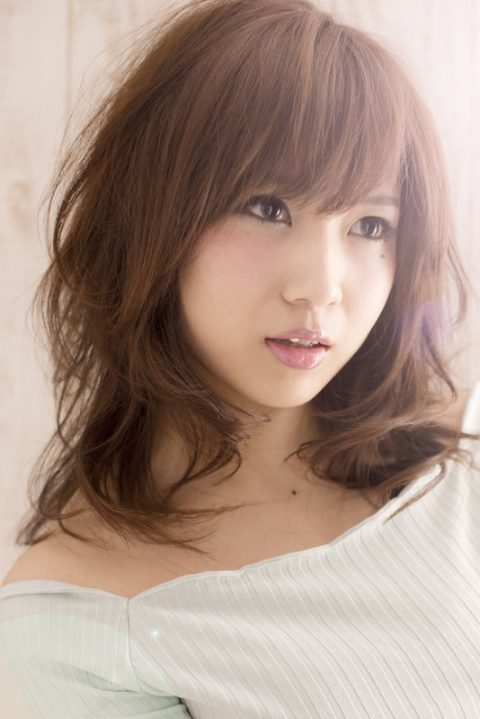 大人可愛い！小顔ミディアムスタイル♪ウルフ、レイヤ|HANABUSA 藤江店