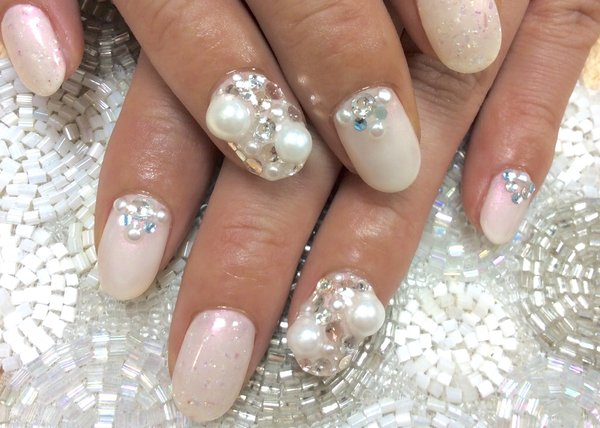 ホワイトネイル|ネイルサロン　プリューボゥ