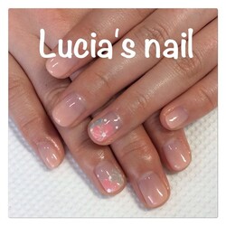 ナチュラルジェルネイル☆フラワーアート|Lucia