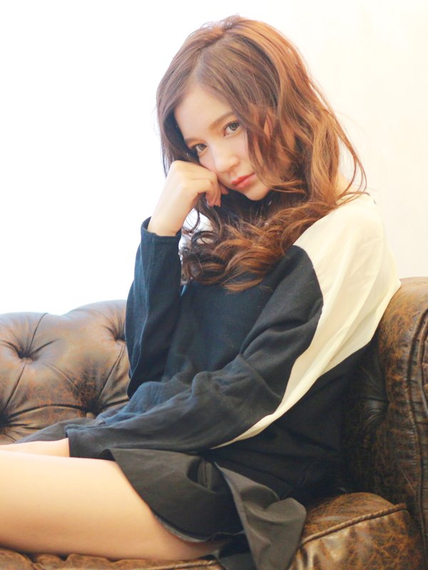 ミディアムパーマ・大人フェミニン|Wiz 富里店