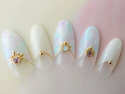 タイダイ柄でオーロラネイル