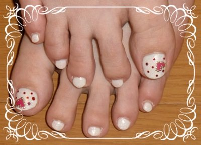 キュート　ホワイト&amp;ハートフット|nails nao