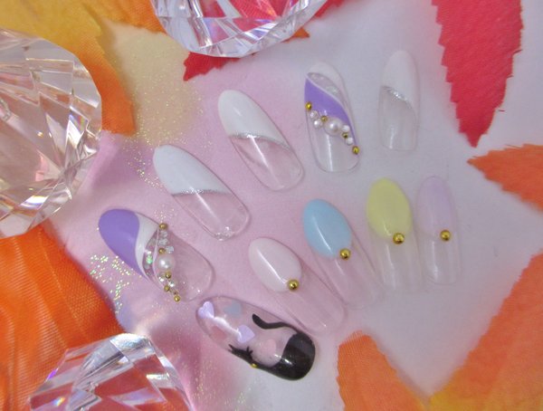 コスモスフレンチ　＆　ネコ　5800円|ネイリッシュクラブ　新宿東口店