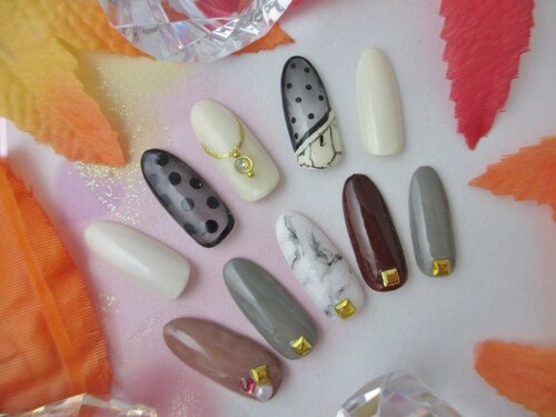 フリル　＆　大理石　6300円