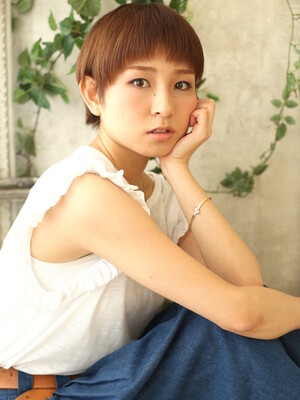 マッシュバングのヘルシーショート オレンジベージュ 美容室 コミュニティサロン と和 巣鴨店 ビヨウシツコミュニティサロントワスガモテン 東京都 巣鴨 の髪型 ヘアスタイルカタログ ビューティーパーク