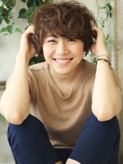 ラフショート 無造作なはねがオシャレなショートです