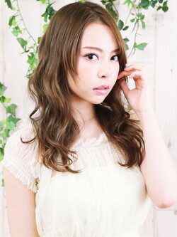 可愛らしさもプラスした大人カジュアルウェーブ|美容室　コミュニティサロン と和　巣鴨店
