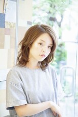 マニッシュな髪型で引き締めるならユルヤカミディ|kisai BUZZ