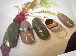 エスニックなフェザーネイル|エクセレントネイル　アミュプラザおおいた店