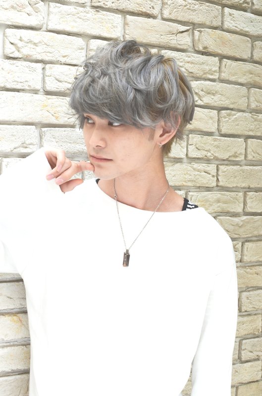 ツーブロックハイトーンマッシュ|BANGS