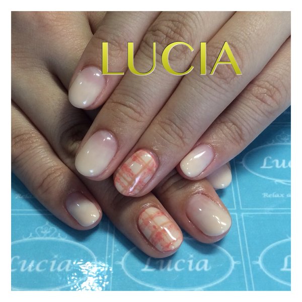 アート2本までジェルネイルコース|Lucia