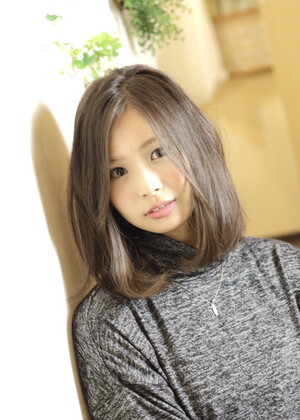 Licht 大人の伸ばしかけミディアムボブ 秋冬 173 Versteck Licht フェアスティックリヒト 東京都 阿佐ヶ谷 の髪型 ヘアスタイルカタログ ビューティーパーク