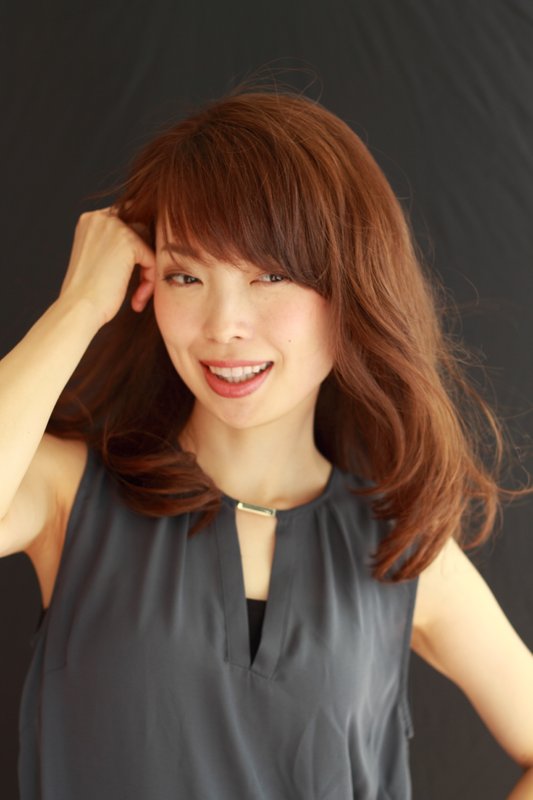 毛先重めのきれいめミディアム|HAIR DRESSING b.h.