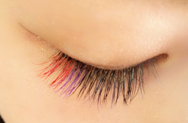 カラーエクステ（目尻パープル・レッド）|中目黒まつ毛エクステサロン専門店～or LATTe～