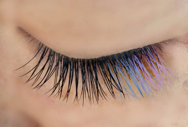 カラーエクステ(目尻ライトブルー＆ラベンダー）|中目黒まつ毛エクステサロン専門店～or LATTe～