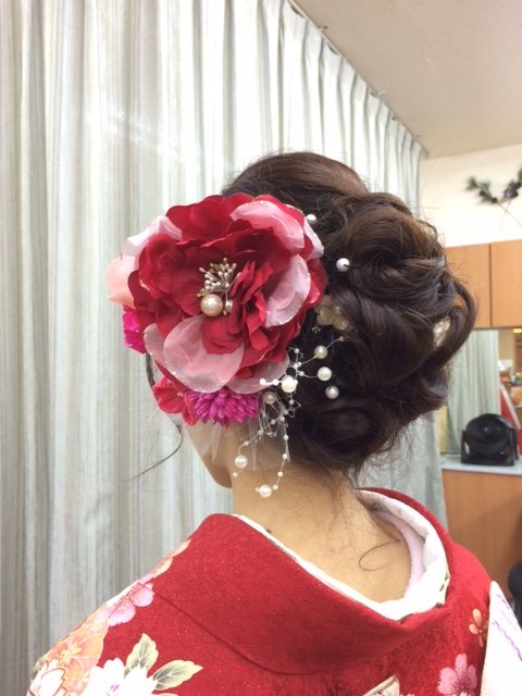 バックでカールアップ|HAIR ESTHESALON AONO