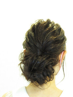 ヘアメイク早朝から予約受付中です