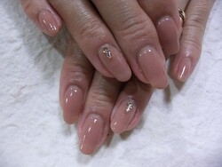 キラリと光るストーンポイント