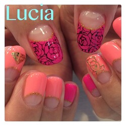 春のバラモチーフジェルネイル|Lucia