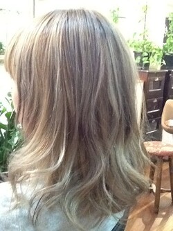 プラチナシルバーホワイト Wカラー ハイライト