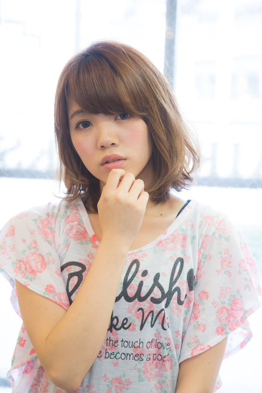 やわらかいマット系のワックスを全体になじませたら完|eclat hair&amp;beauty