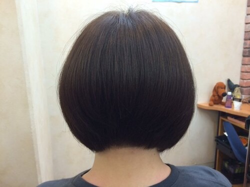 前下がりのボブ