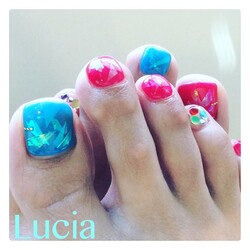 オーロラフットジェルネイル|Lucia