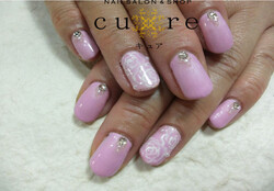 ワンカラーに手書きアート