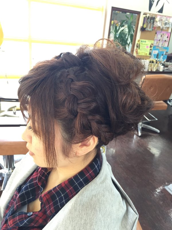 結婚式のお呼ばれヘアーセット編み込み|ヘアーメイクＴＥＮ