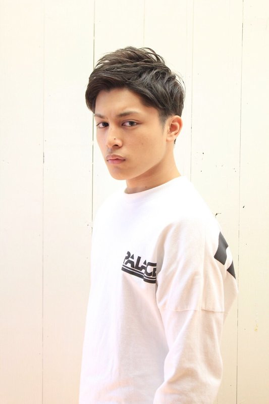 kirihara ツーブロッククールショート|collina