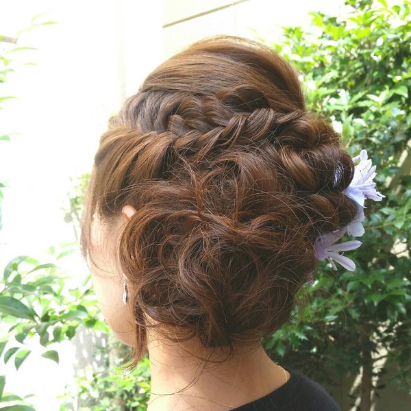 編み込みアップスタイル|Hair Salon Compas