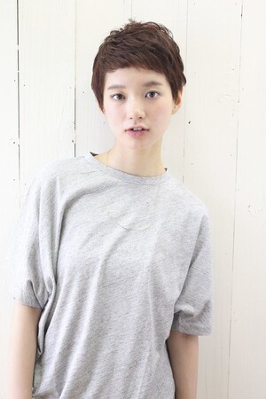 Kikuchi ショートバング Collina コリーナ 東京都 恵比寿 の髪型 ヘアスタイルカタログ ビューティーパーク