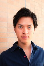 スーツにもカジュアルにも万能！大人のメンズヘア！|Tasha