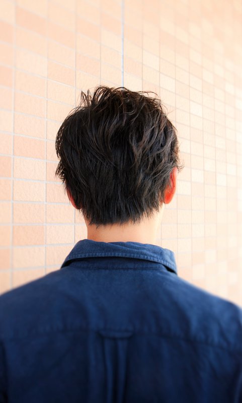 スーツにもカジュアルにも万能！大人のメンズヘア！|Tasha