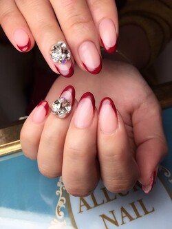 人気アート|ALLURENAIL玉造店