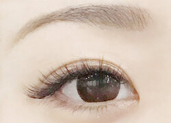 〈300本〉ボリュームラッシュ|glee 【グリー】川口店