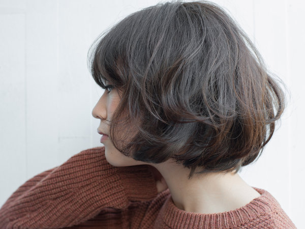 インナーカラーで魅せるボブ|ade omotesando