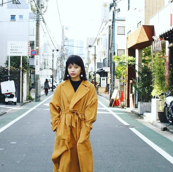 ミディアム×ブラントカット|BOTAN