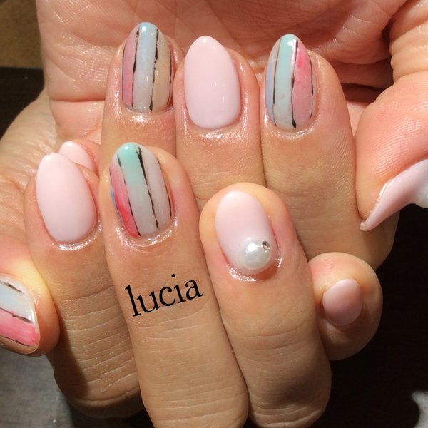 パステルストライプネイル♪|Lucia