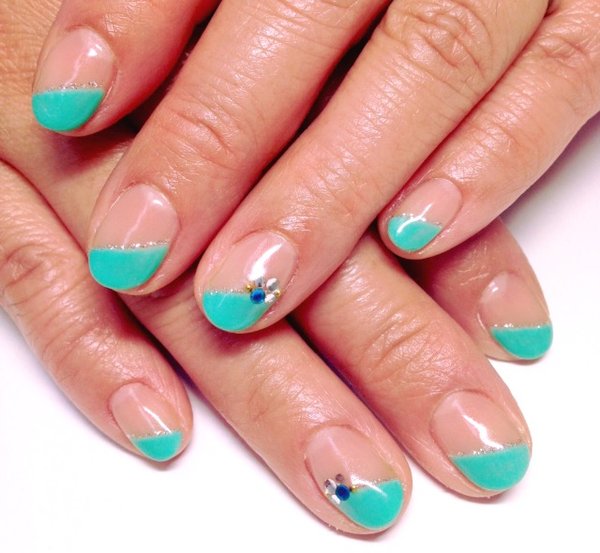 斜めフレンチのネイルデザインカタログ一覧 ビューティーパーク