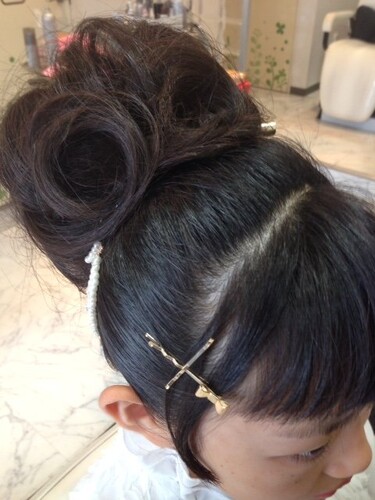 お団子ヘアー