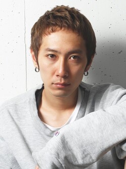 スパイキー刈り上げショート|NERO HAIR SALON