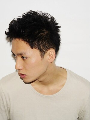 グランジ刈り上げリーゼントショート Nero Hair Salon ネロヘアサロン 東京都 渋谷 のメンズカタログ ビューティーパーク