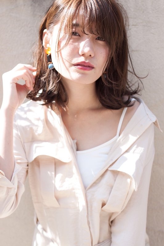 【伸ばしかけでもOK】軽さのある長め外ハネボブでこ|Bella Dolce