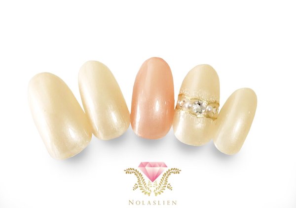 シンプルレースアートネイル|Nolaslien